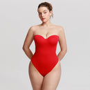 Body string convertible OnlyCurve sous une robe
